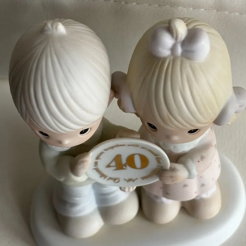 Vintage 1983 Precious Moments 40th Anniversary Figurine E-2859 Jonathan David